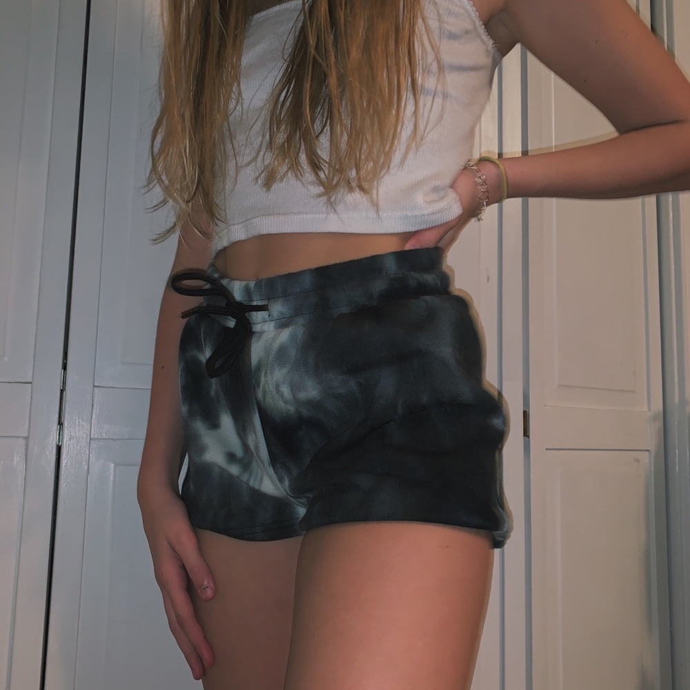rue-21 tie-dye shorts